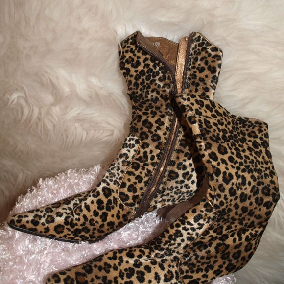Leopard Print Heeled Ankle Boots BY ROME FASHIONER SIZE 36 USED FOR PHOTO SHOOT - Picture 2 of 7